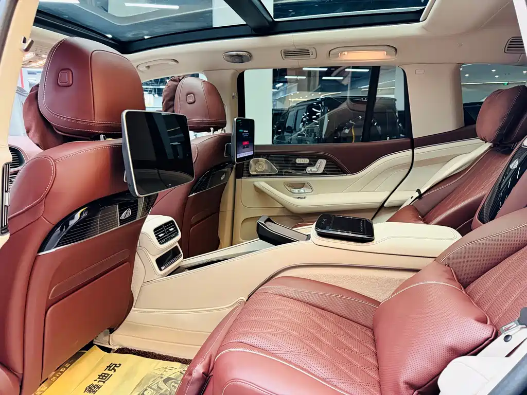 Mercedes-Benz GLS 2025 — фото 9