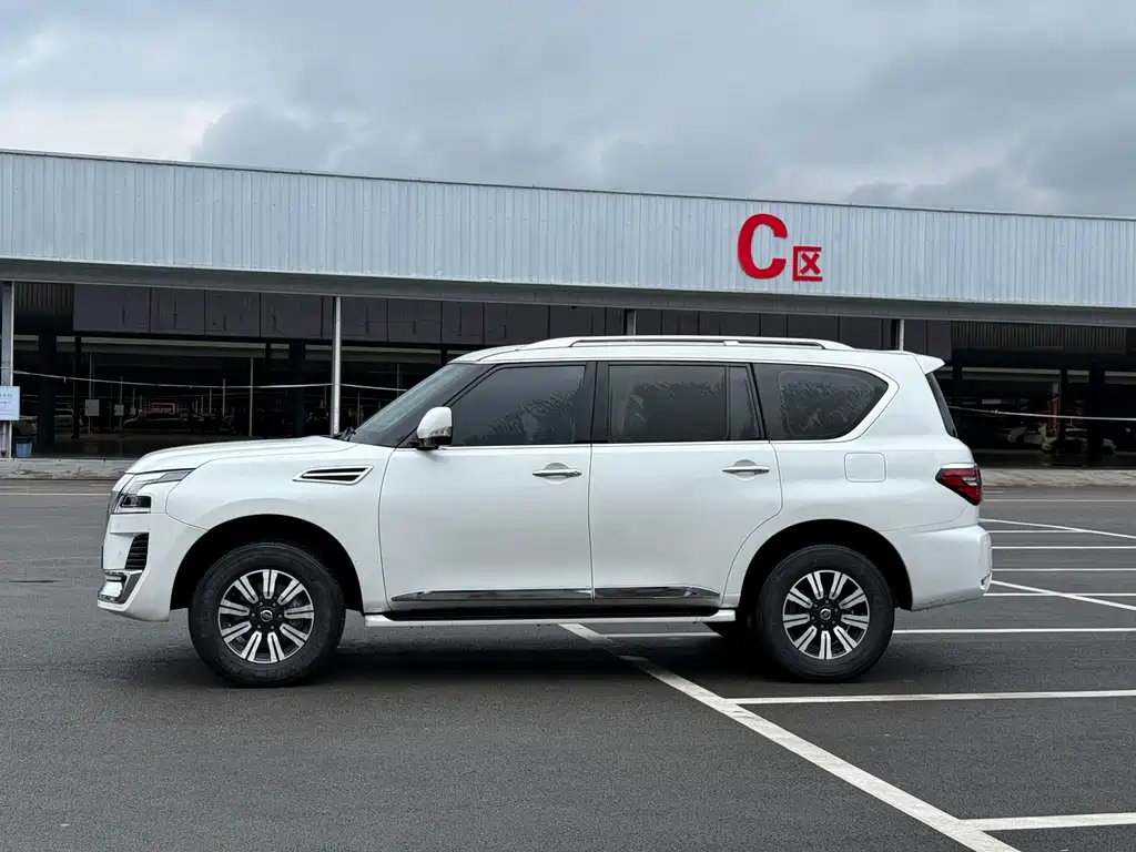 Nissan Patrol 2020 — фото 14