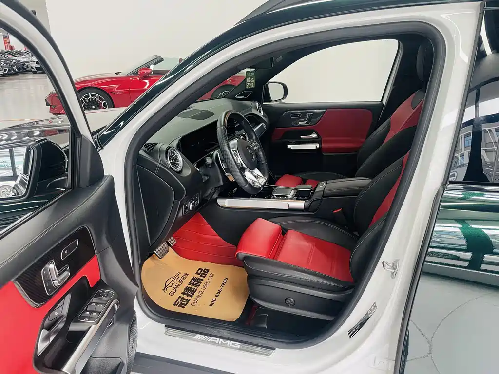 Mercedes-Benz GLB AMG 2023 — фото 4