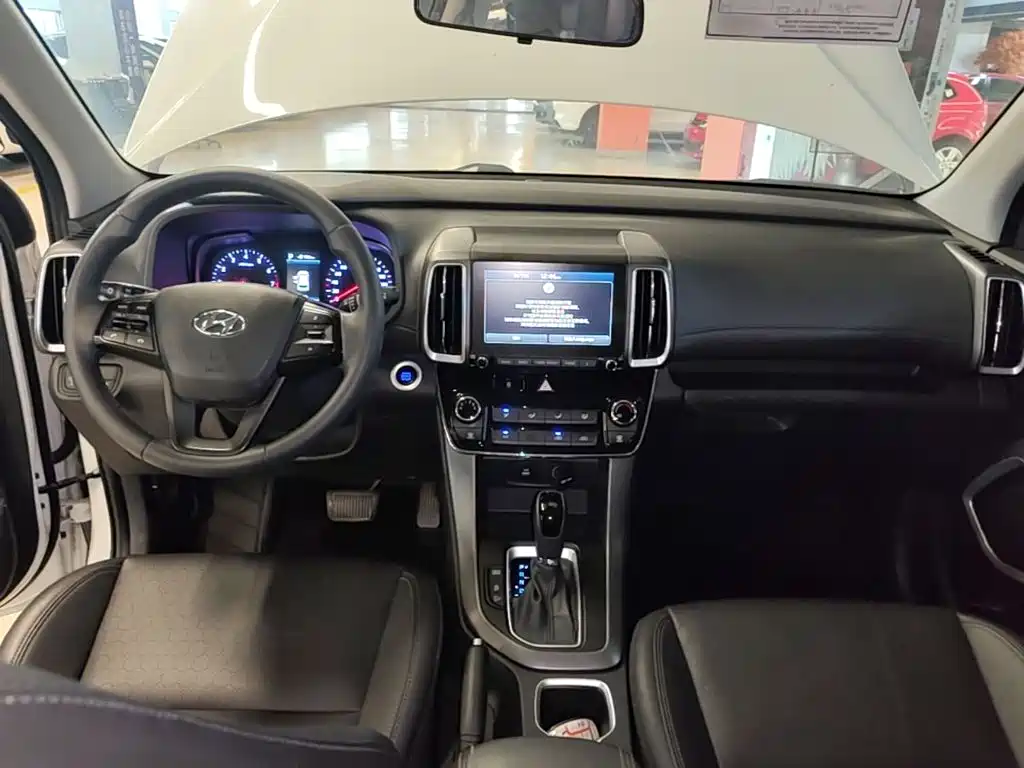 Hyundai ix35 2018 — фото 10