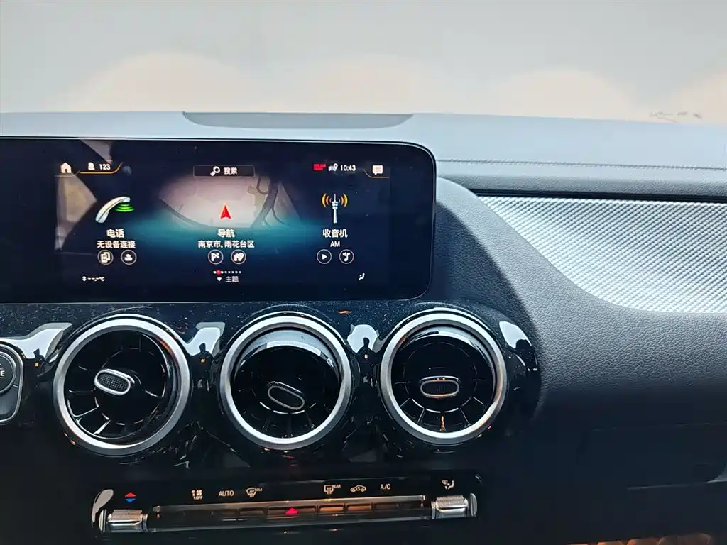 Mercedes-Benz GLA 2023 — фото 15
