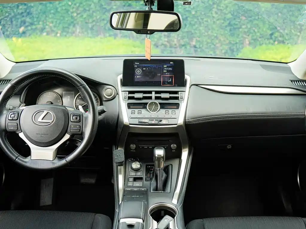 Lexus NX 2020 — фото 15