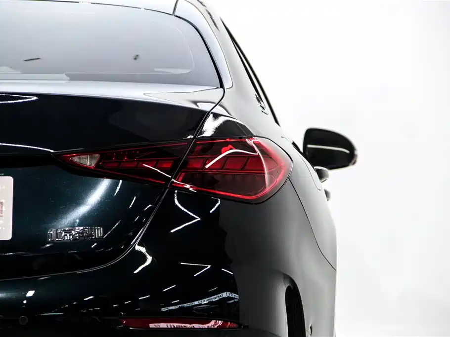 Mercedes-Benz C-Class 2025 — фото 10