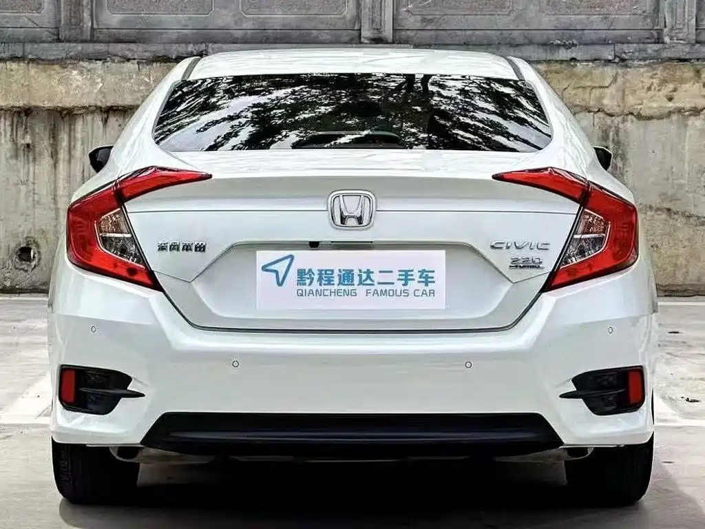 Honda Civic 2021 — фото 8