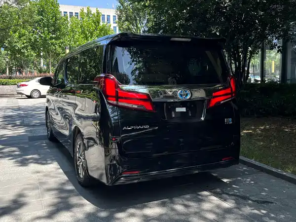 Toyota Alphard 2020