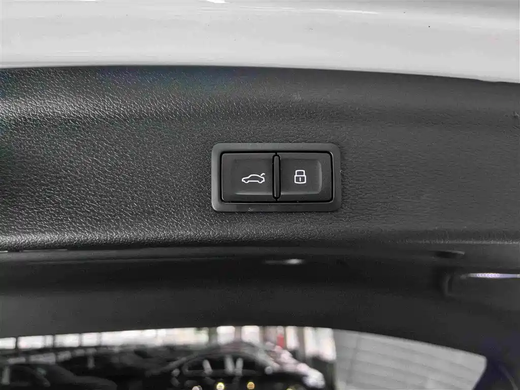 Audi Q3 2022 — фото 17