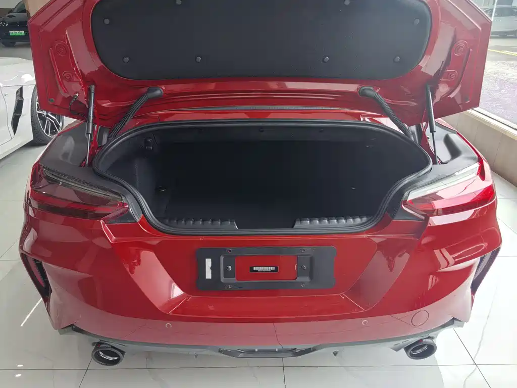 BMW Z4 2021 — фото 10