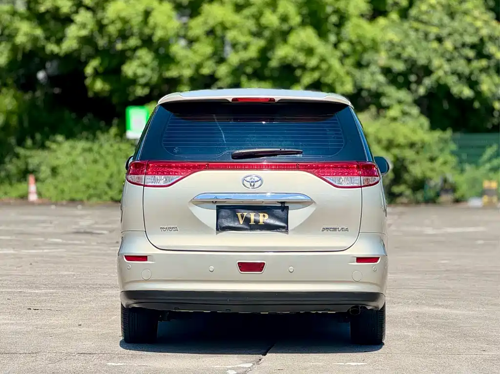 Toyota Previa 2014 — фото 23