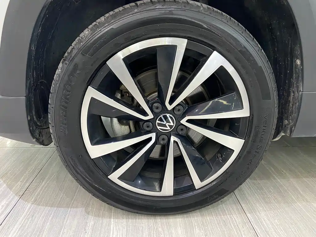 Volkswagen Tharu 2022 — фото 10
