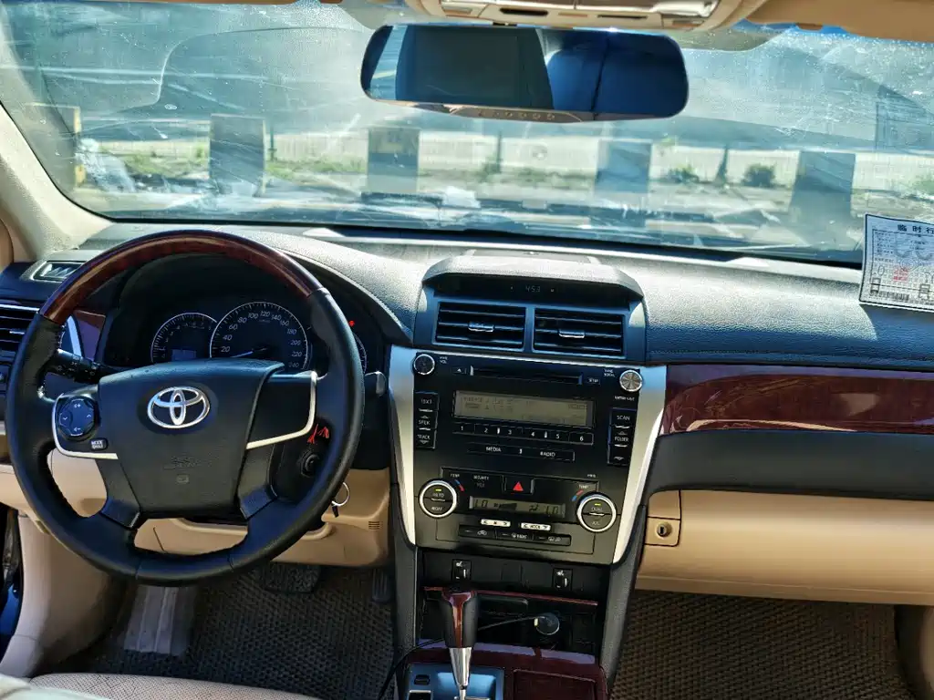 Toyota Camry 2014