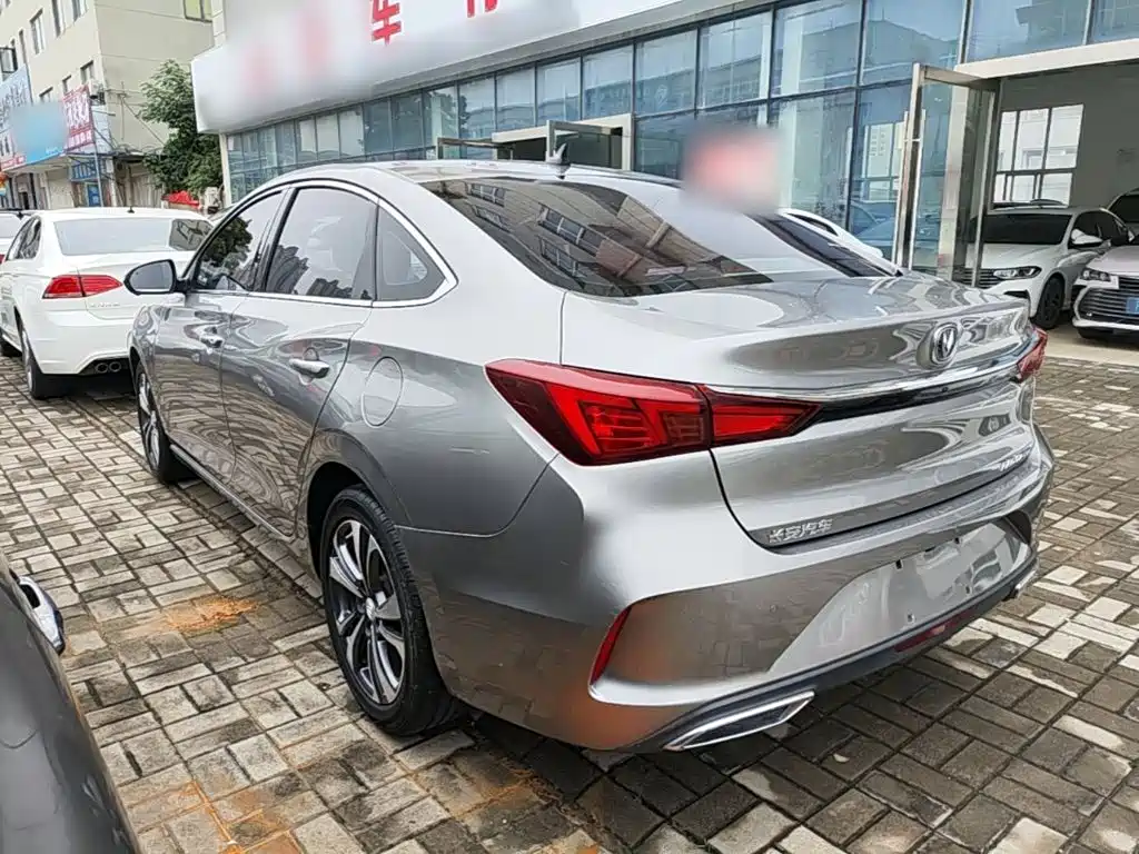 Changan Eado 2020 — фото 5