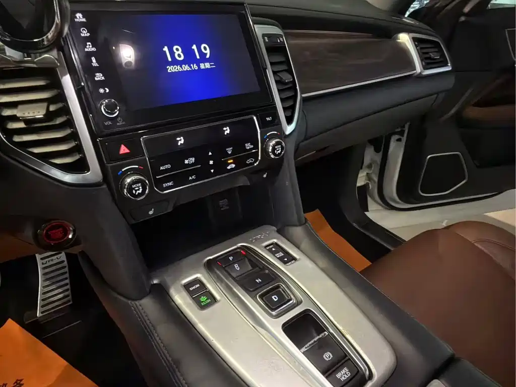 Honda UR-V 2017 — фото 10