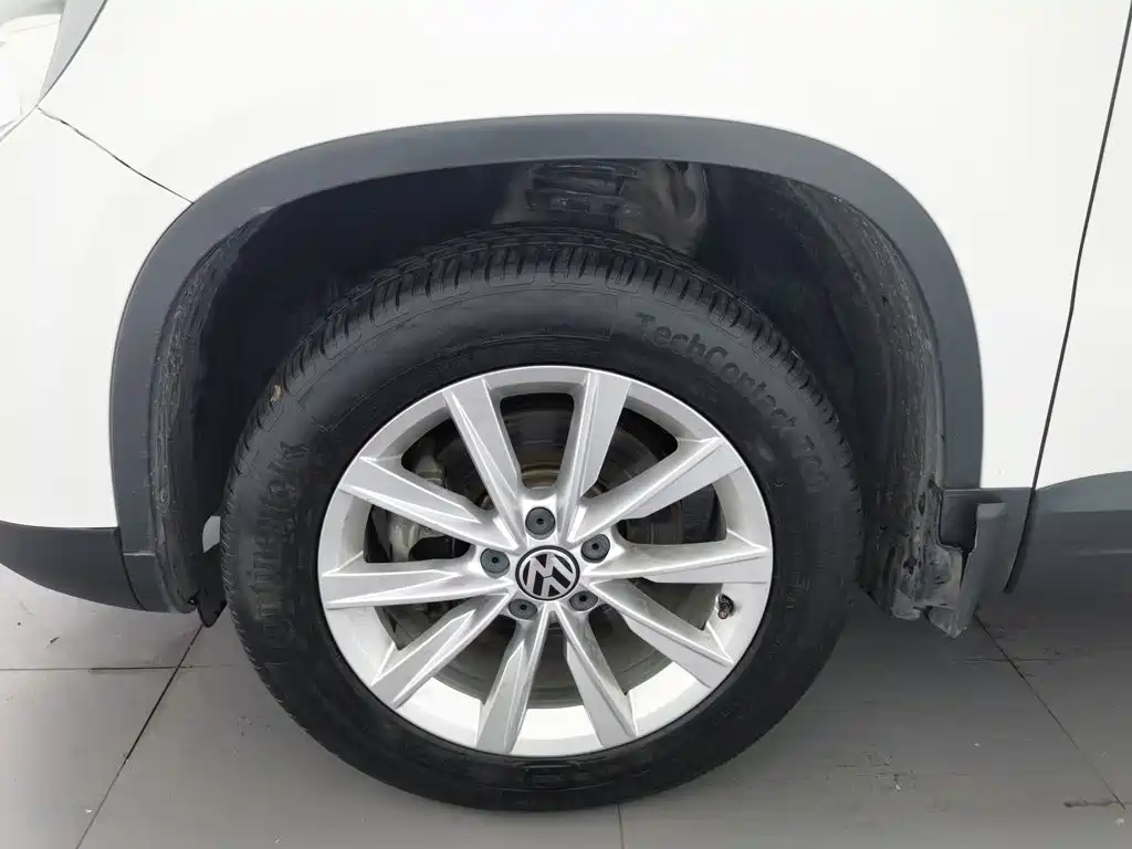 Volkswagen Tiguan 2017 — фото 17