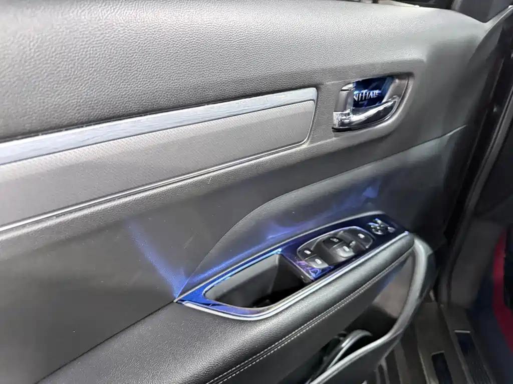 Renault Koleos 2018 — фото 10