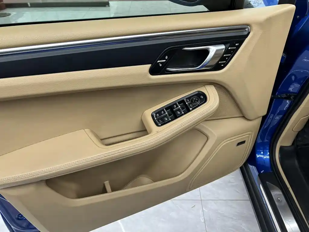 Porsche Macan 2015 — фото 4