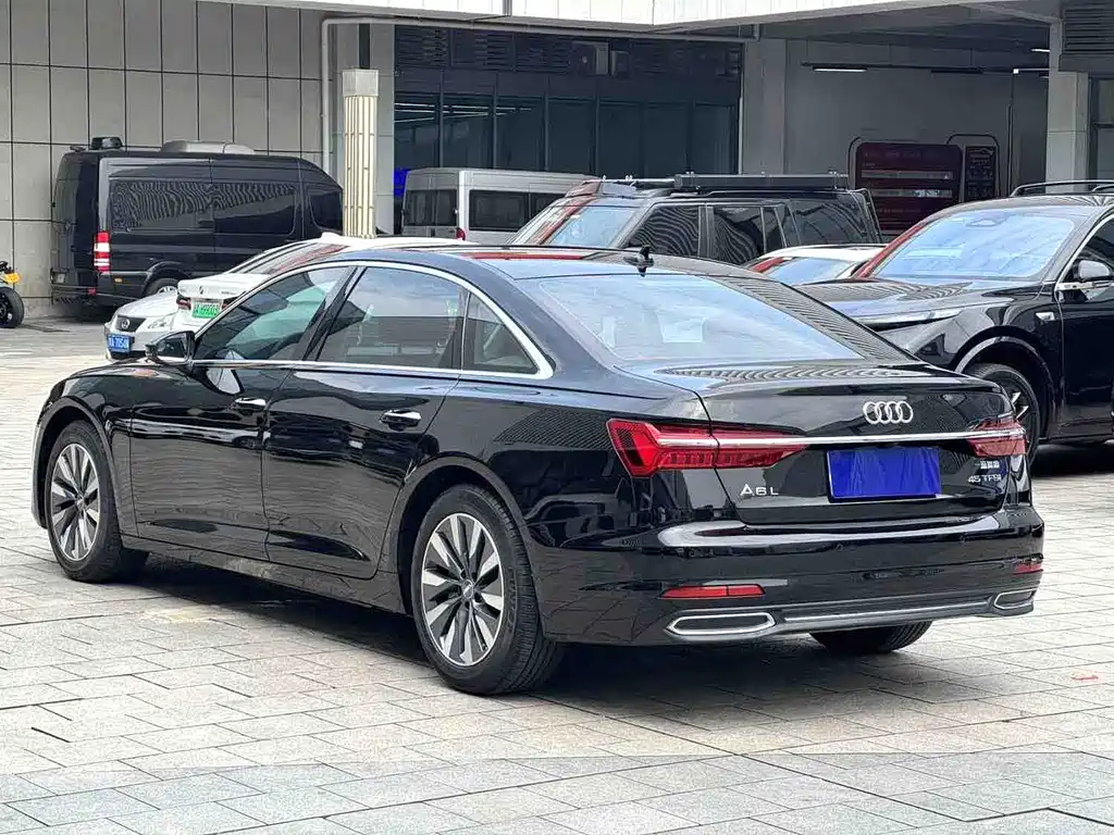 Audi A6L 2020