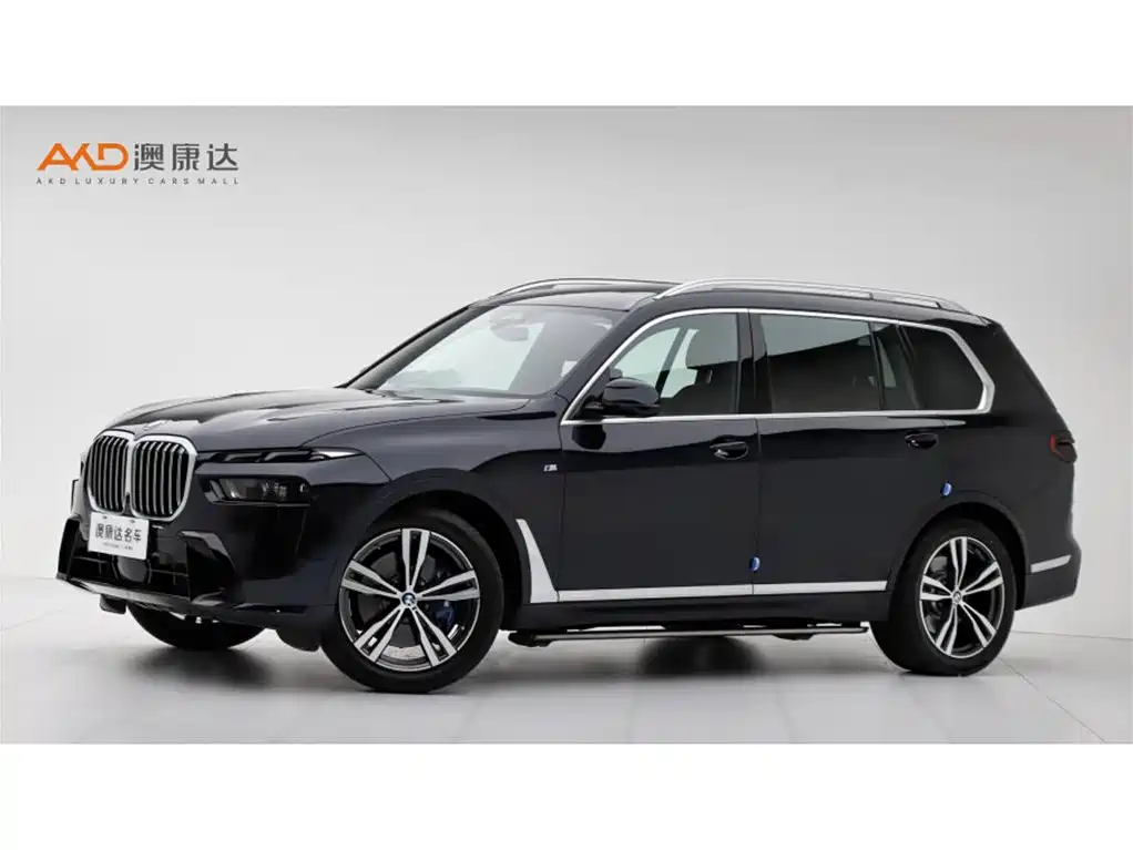BMW X7 2024 — фото 1