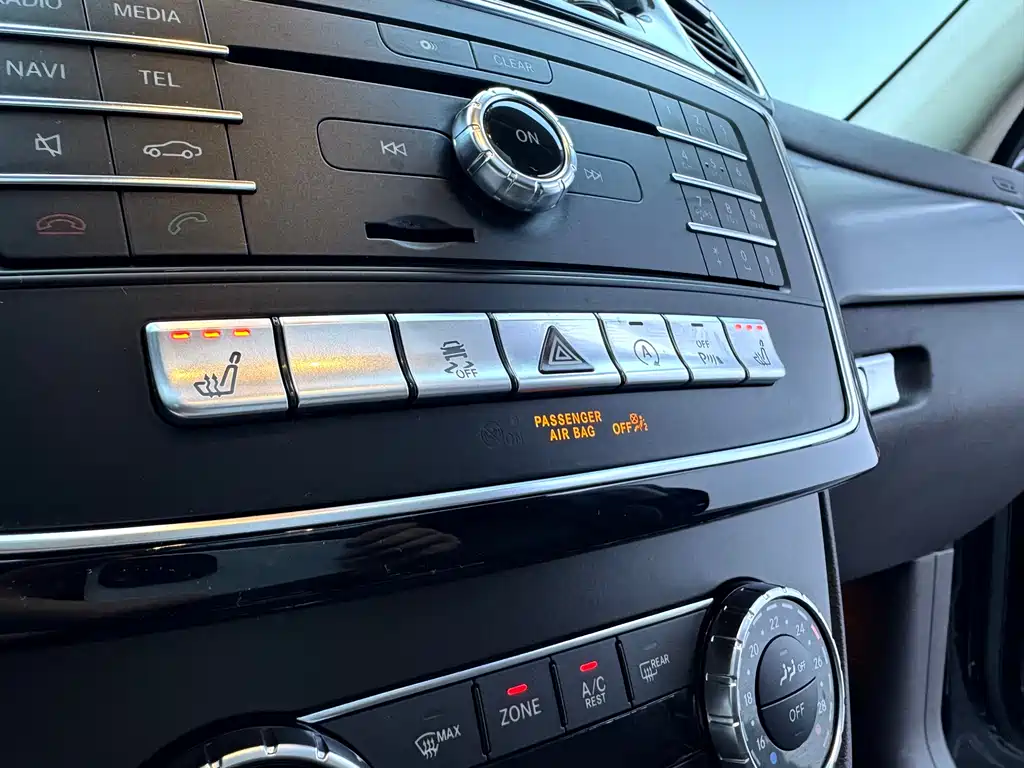 Mercedes-Benz GLS 2017 — фото 26