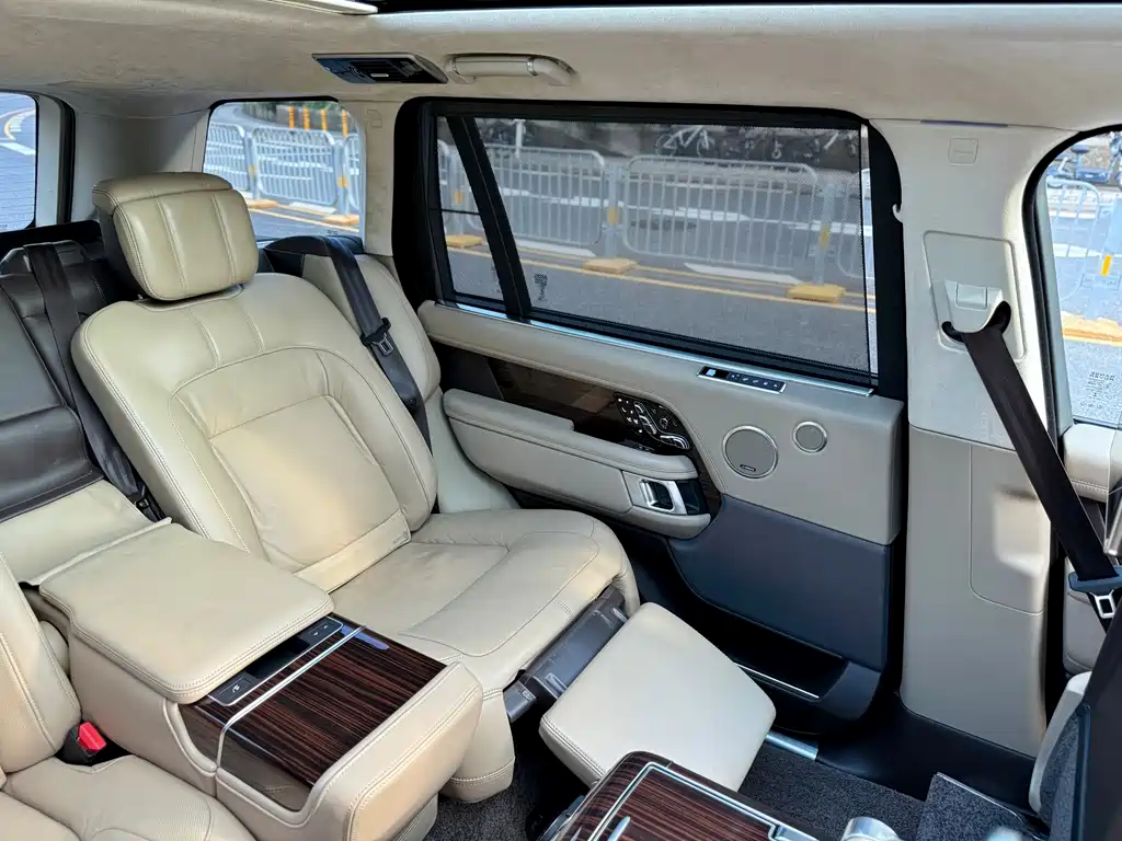 Land Rover Range Rover 2019 — фото 19
