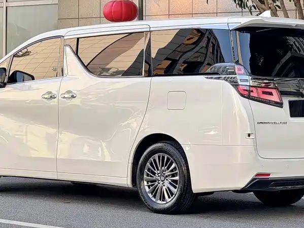 Toyota Vellfire 2021