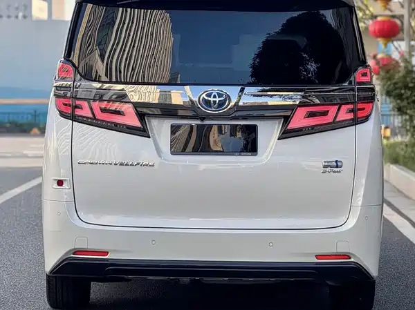 Toyota Vellfire 2021