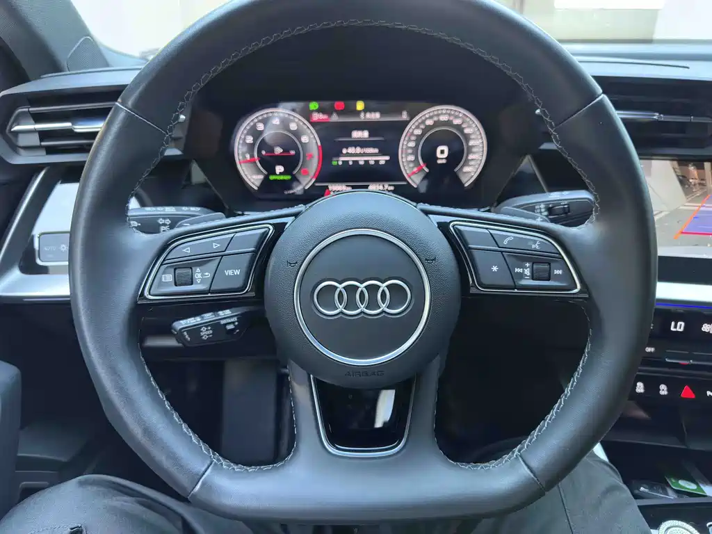 Audi A3 2024 — фото 13