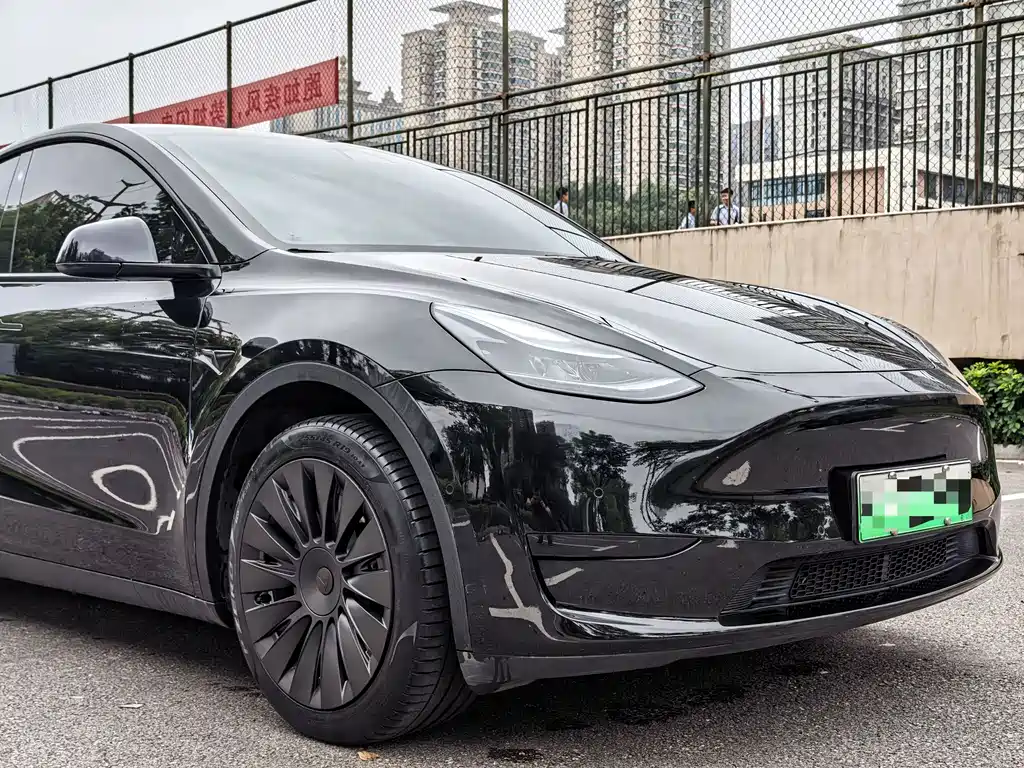 Tesla Model Y 2022 — фото 14