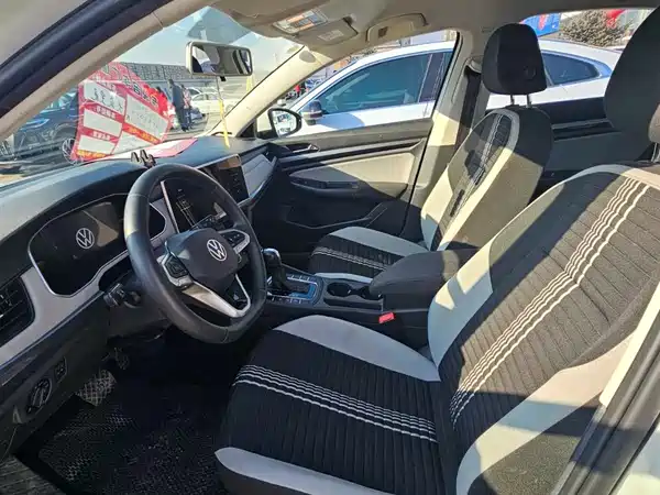 Volkswagen Bora 2024