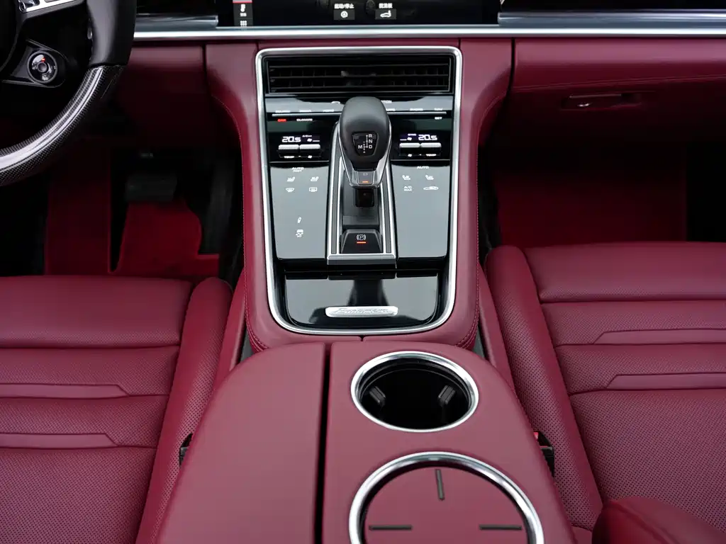 Porsche Panamera 2019 — фото 12