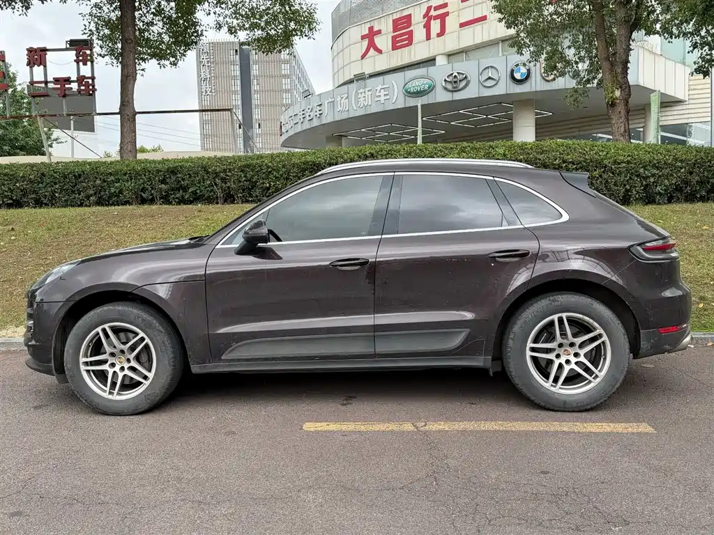 Porsche Macan 2021 — фото 3