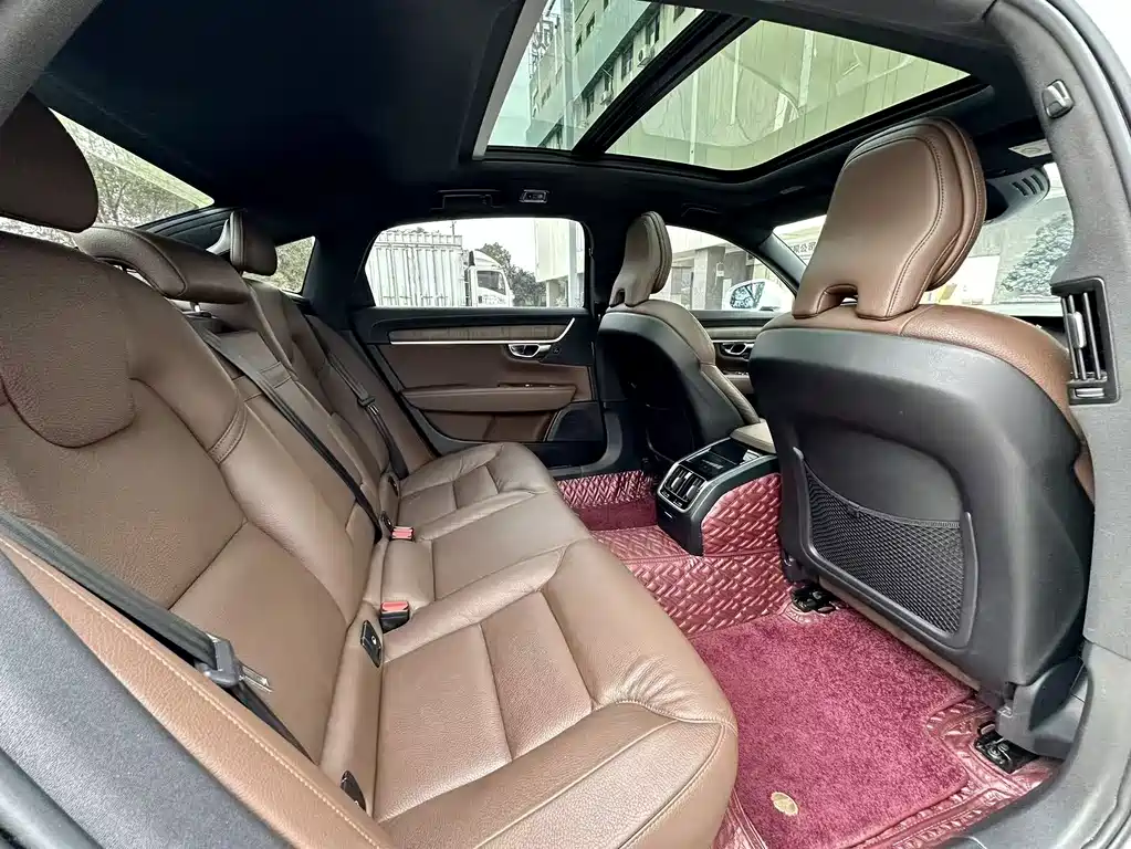 Volvo S90 2021 — фото 11
