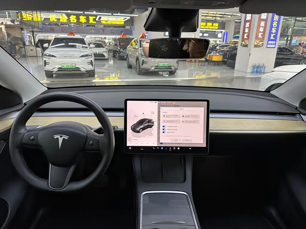 Tesla Model Y 2023 — фото 11
