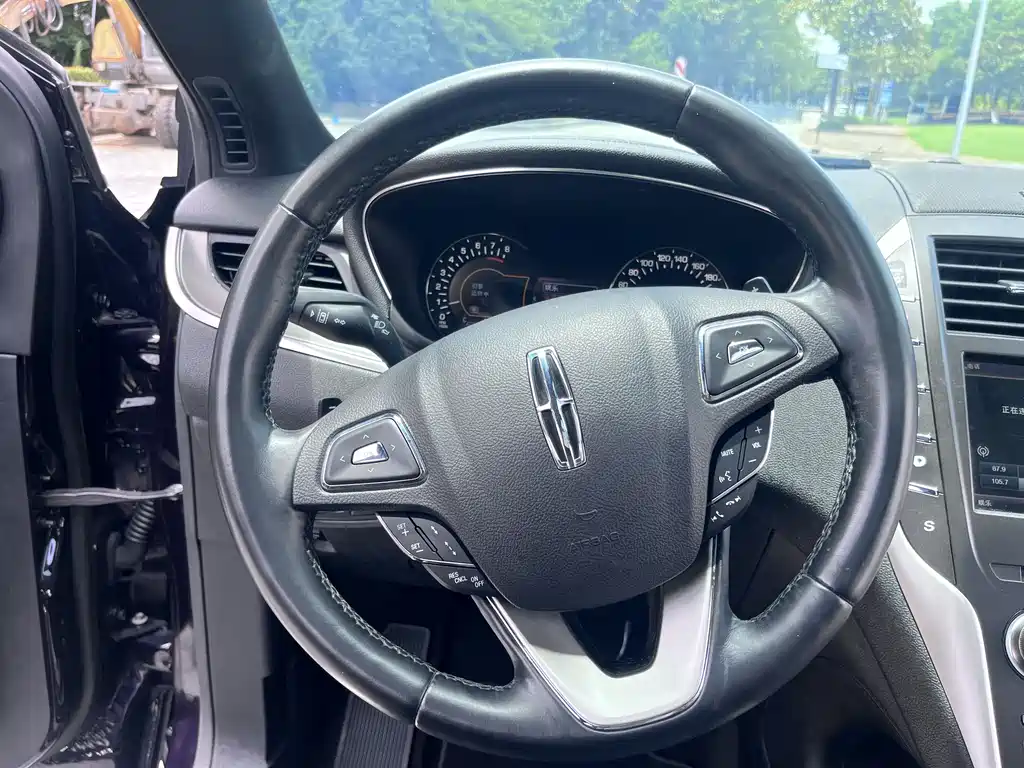 Lincoln MKC 2014 — фото 10