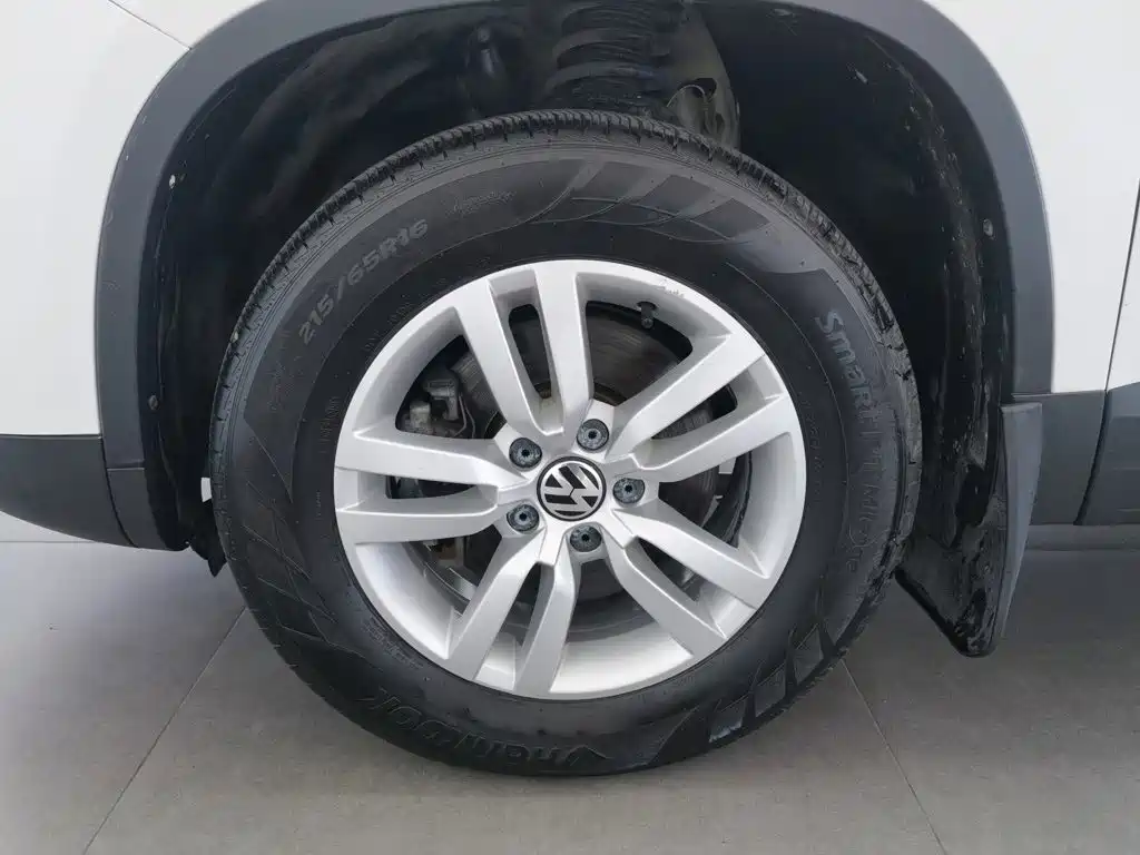 Volkswagen Tiguan 2016 — фото 17
