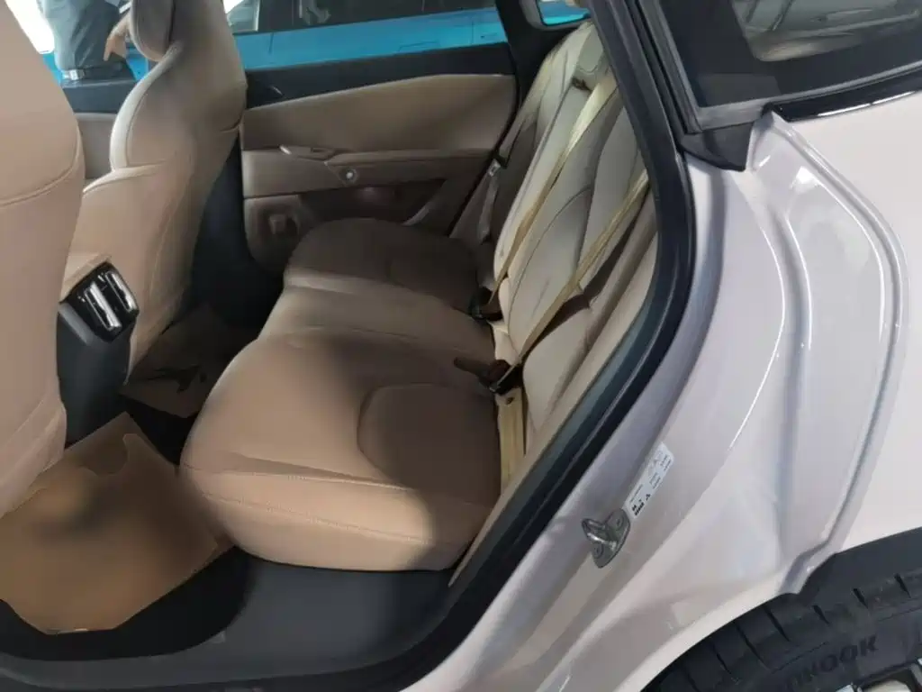 ARCFOX Alpha S5 2024 — фото 17