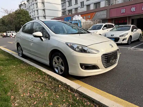 Peugeot 308 2014