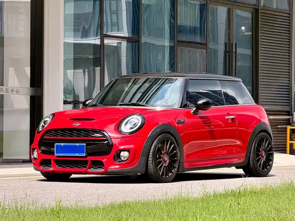 MINI MINI 2019