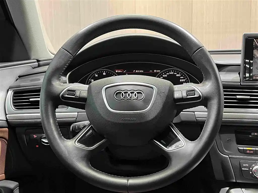 Audi A6L 2018 — фото 8