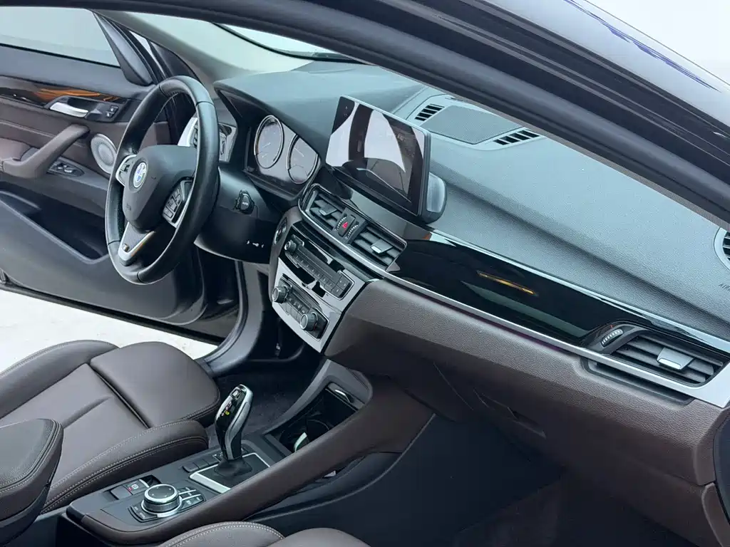 BMW X1 2021 — фото 16