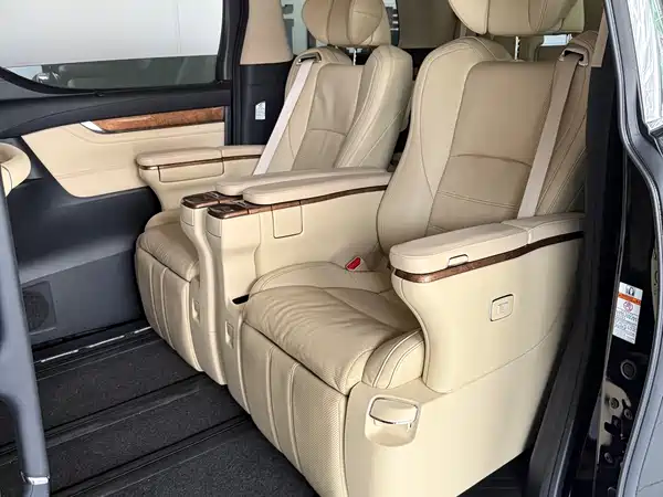 Toyota Alphard 2018