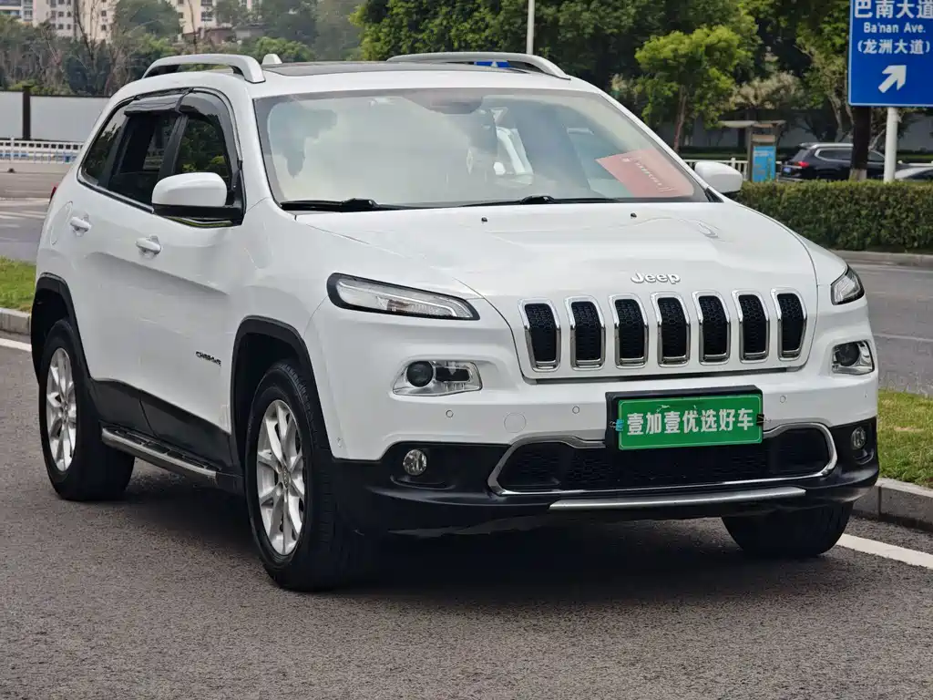 Jeep Cherokee 2016 — фото 3