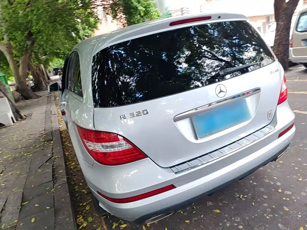 Mercedes-Benz R-Class 2017 — фото 5