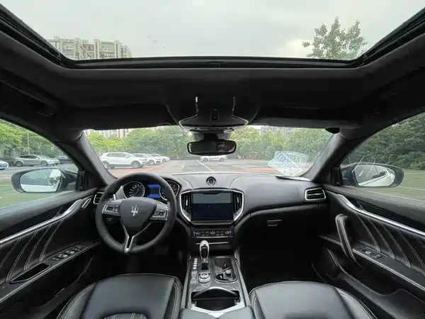Maserati Ghibli 2017