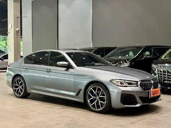 BMW 5 Series 2022