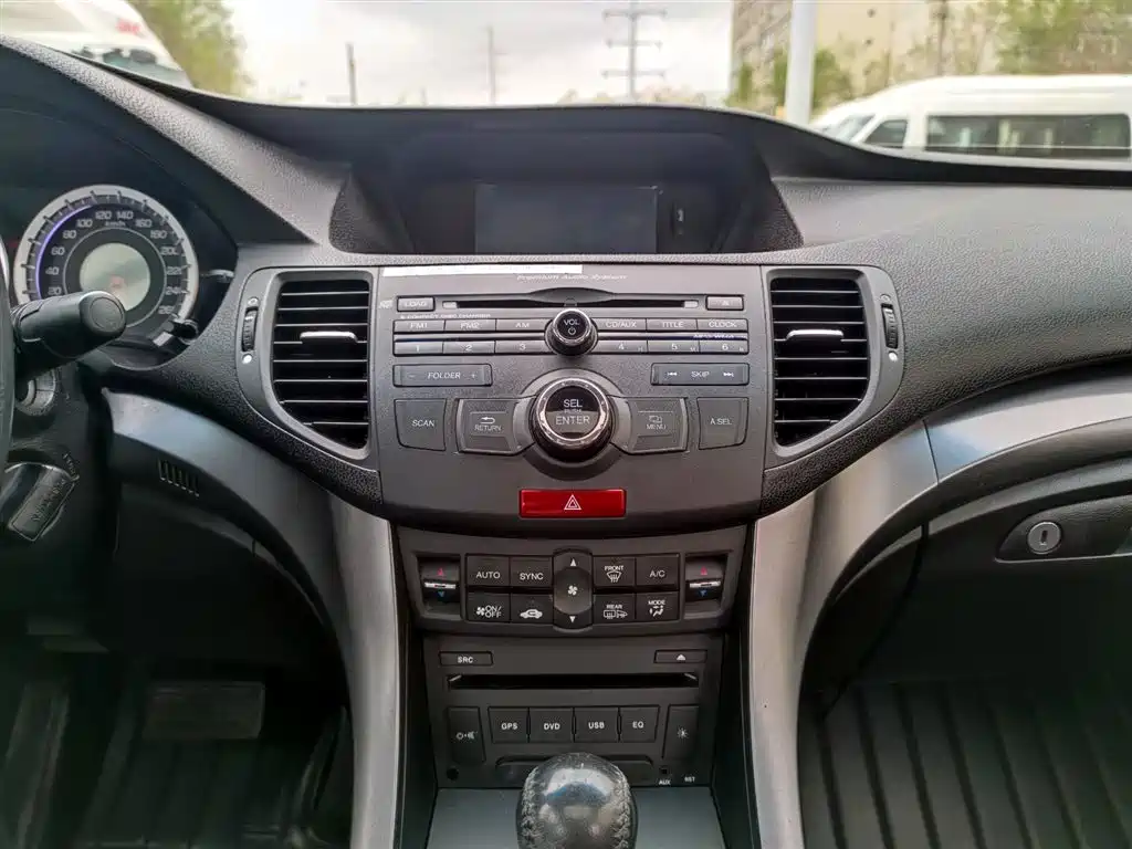 Honda Spirior 2014 — фото 13