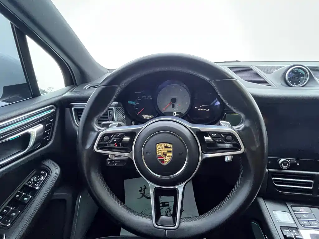 Porsche Macan 2014 — фото 9