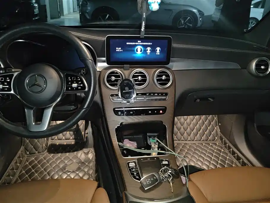 Mercedes-Benz GLC 2020 — фото 12