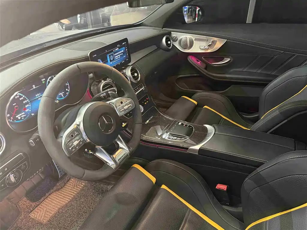 Mercedes-Benz C-Class AMG 2023 — фото 5
