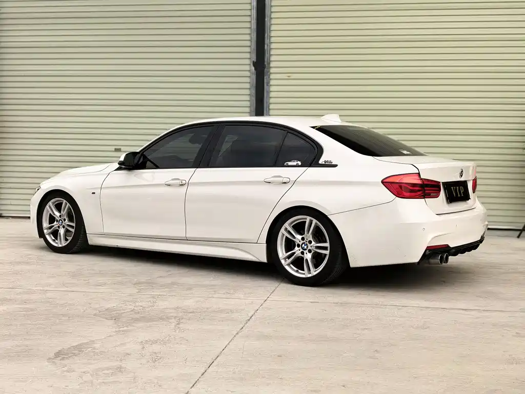 BMW 3 Series 2017 — фото 9