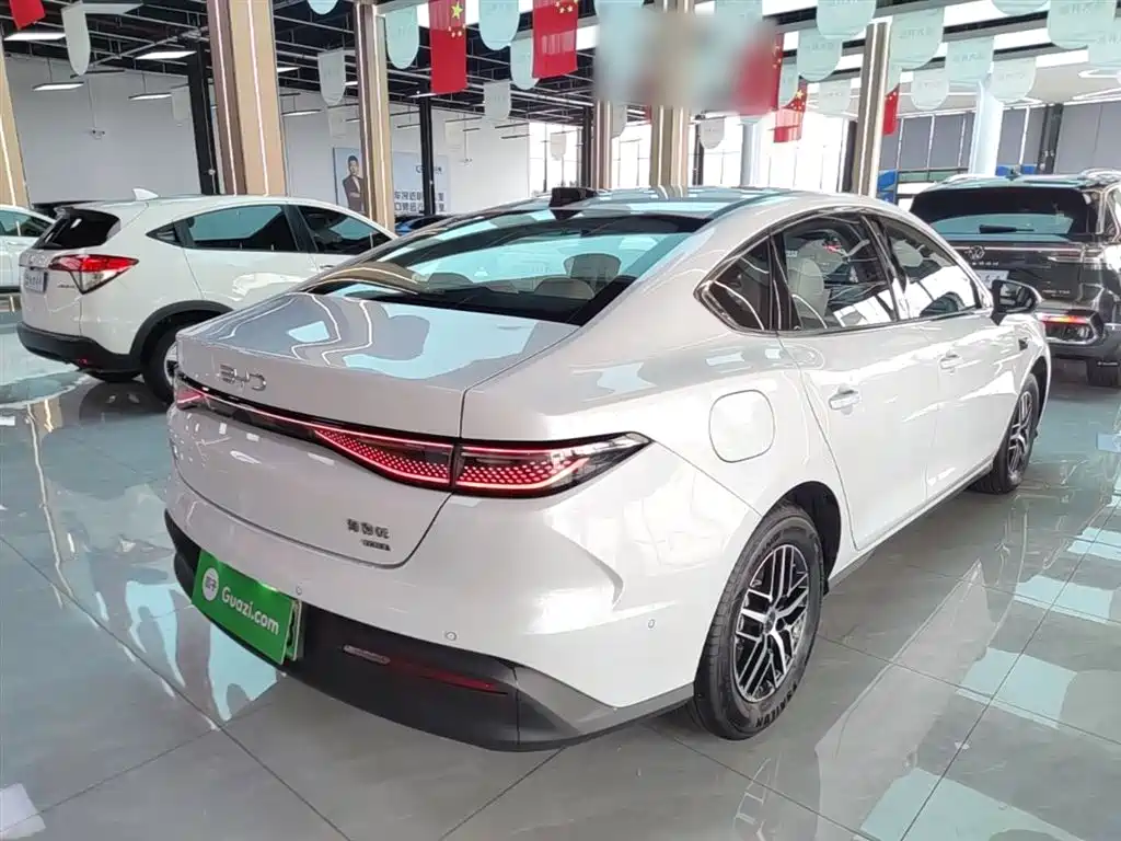 BYD Seal 05 DM-i 2025 — фото 7